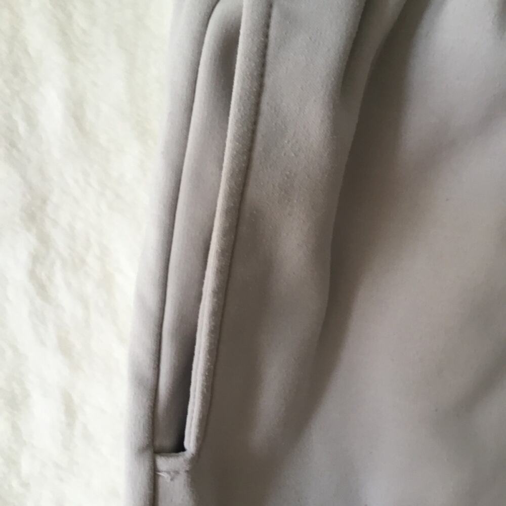 Men Light Gray Casual Shorts - Picture 2 of 14